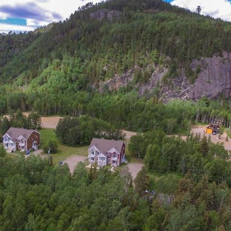 Condo Mont-Edouard 2 LʼAnse-Saint-Jean Екстериор снимка