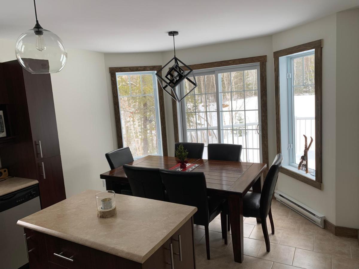 Condo Mont-Edouard 2 LʼAnse-Saint-Jean Екстериор снимка